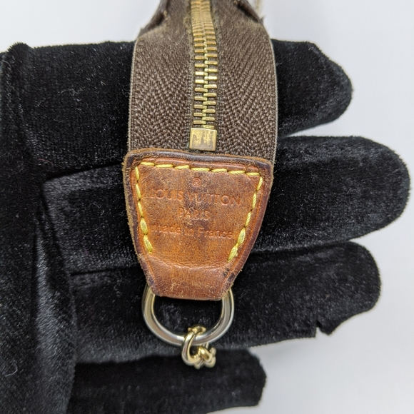 Louis Vuitton Monogram Eva Crossbody CLUTCH - Picture 7 of 12